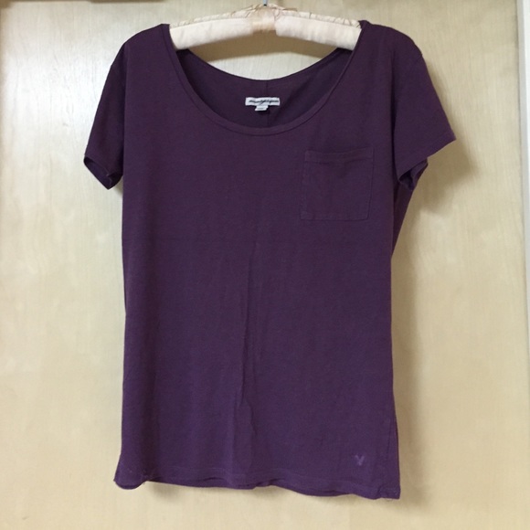 American Eagle purple t-shirt