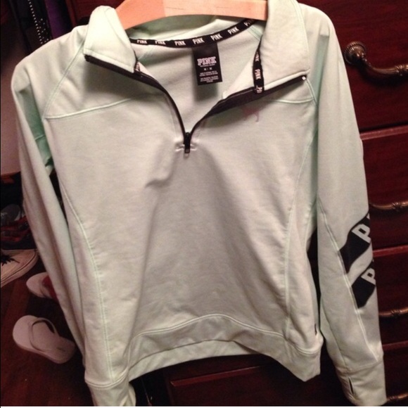 VS mint ultimate half zip!