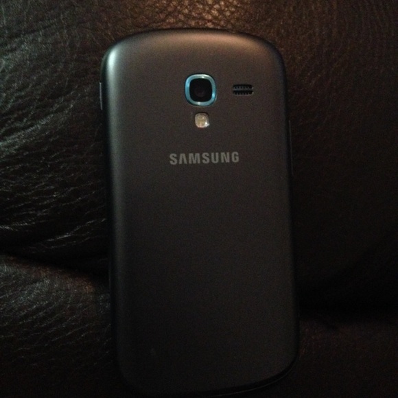 Phone - Picture 2 of 2