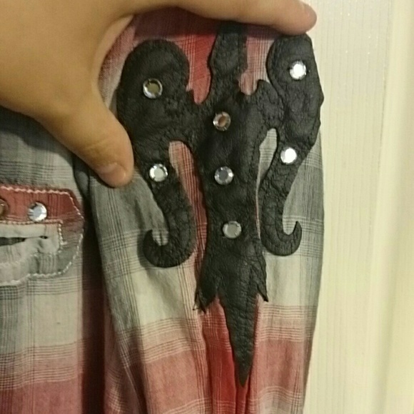 ROAR RHINESTONE BUTTON UP - Picture 2 of 4