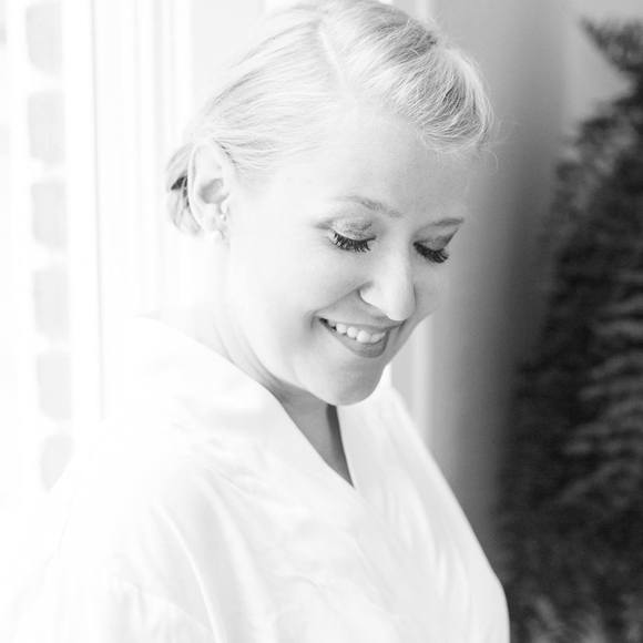 Meet your Posher, Amy - Picture 1 of 1