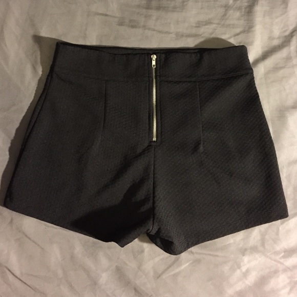 High Waisted Shorts - Picture 3 of 3