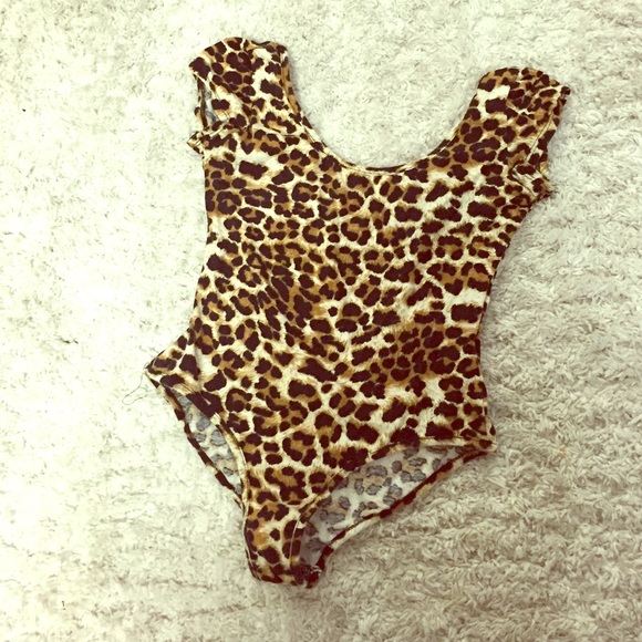 Cheetah print onesie top💕