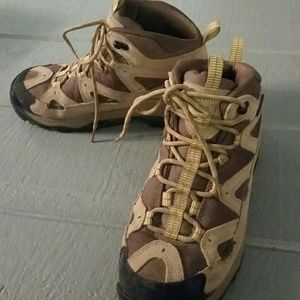 Columbia hiking boots
