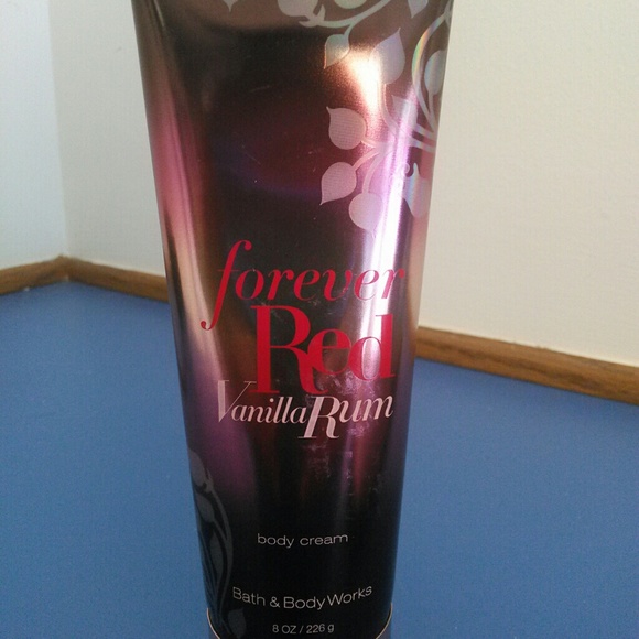 Forever Red Vanilla Rum Lotion