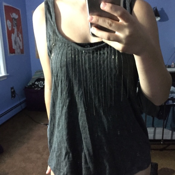grey chains top