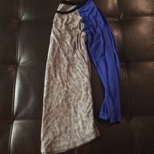 American Eagle Quarter Sleeved Leopard/Cobalt Blue