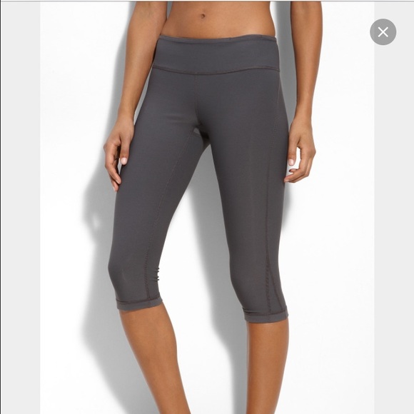 Zella Grey Live in capris. Small