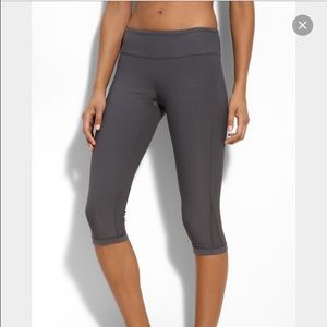 Zella Grey Live in capris. Small