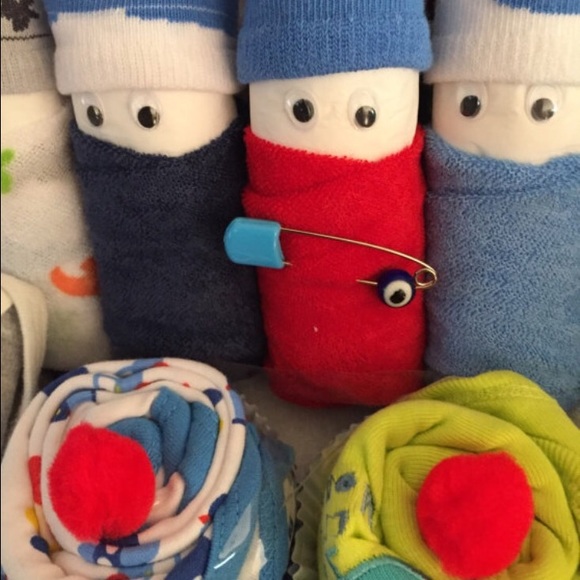 Baby boy diaper babies!! - Picture 2 of 4