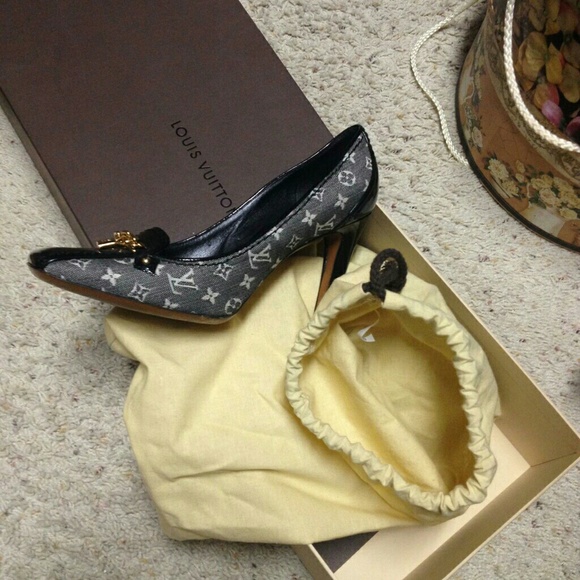 Louis Vuitton Shoes