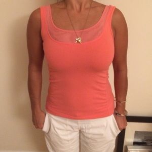 Lululemon tank
