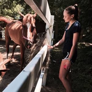 Meet your Posher, Isabel