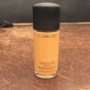 MAC Studio Fix Foundation
