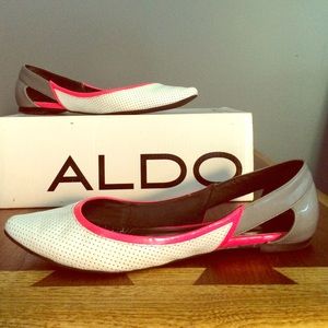 Aldo Picket flats