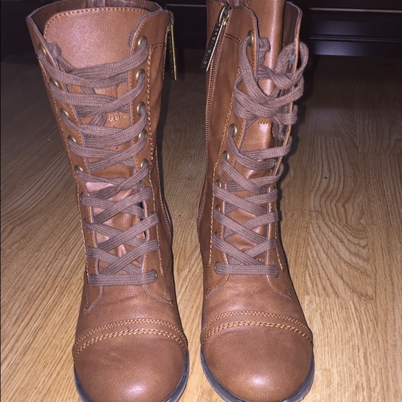Combat boots , brown size 8