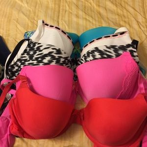 10 Gently Used bras