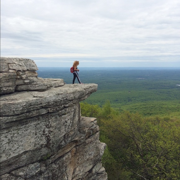 Meet your Posher, Stephanie - Picture 1 of 4