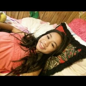 Meet your Posher, Noelle