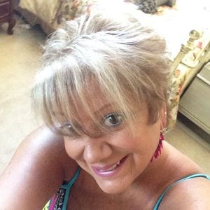 Meet your Posher, Paula