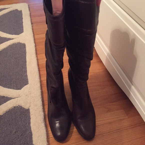 Kesha brown leather boots with buckle - Picture 4 of 4