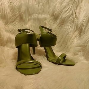 Green leather sandal