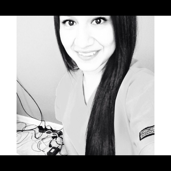 Meet your Posher, Perla