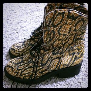 Vintage Yellow Snakeskin Boots