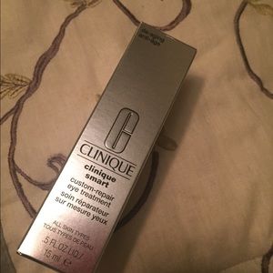 Clinique Smart Custom Repair Eye