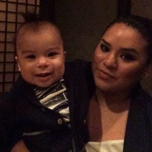 Meet your Posher, Zenia