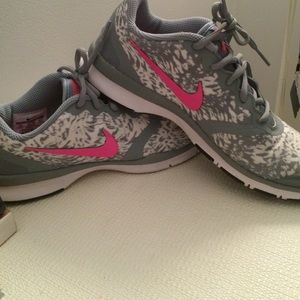 Nike women's in season TR4 training shoes
