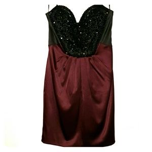 Cache Maroon and Black Cocktail dress Cache Maroon and Black Cocktail dress