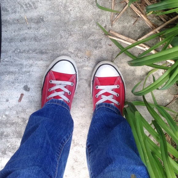 Red converses