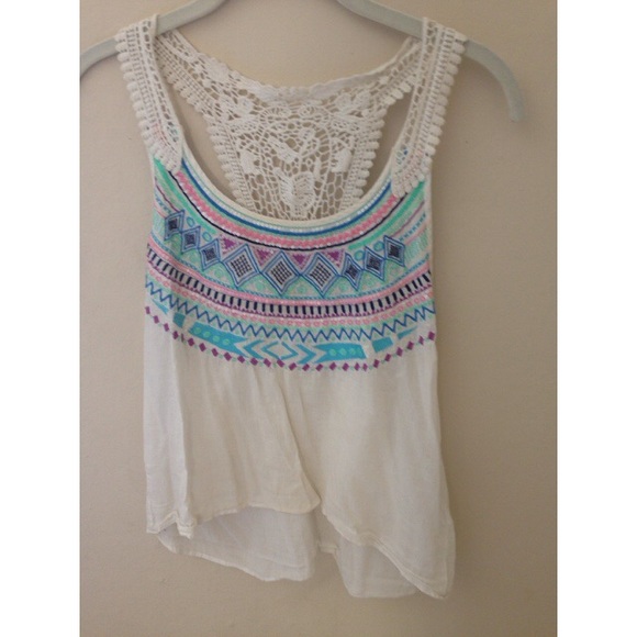Top with woven back