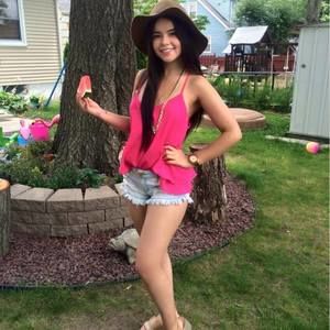 Meet your Posher, Daniela