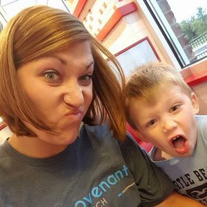 Meet your Posher, Stephanie