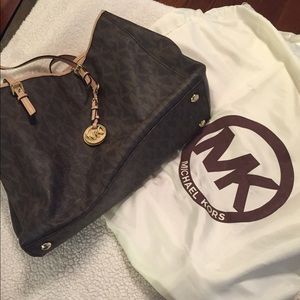 Michael kors handbag