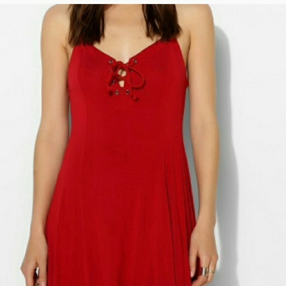 URBAN OUTFITTERS Red dress