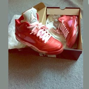 Jordan Valentines size 7youth
