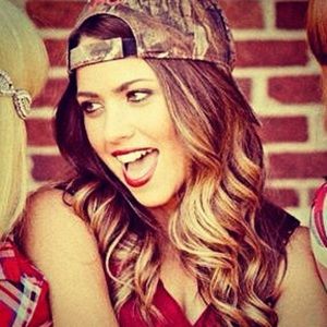 Meet your Posher, Jynette