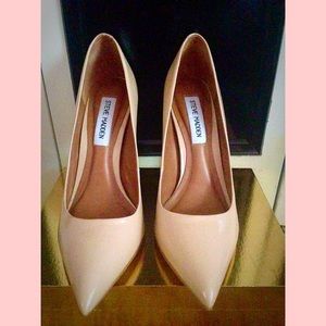 Steve Madden nude heels
