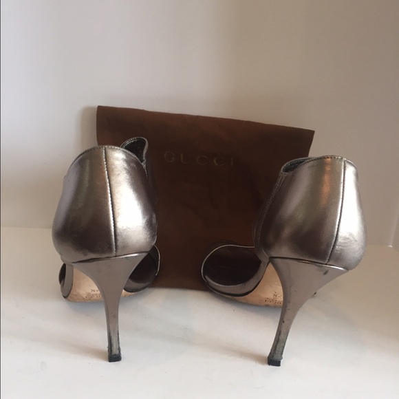 Gucci Champagne Metallic Ankle Strap Heels - HP - Picture 4 of 5