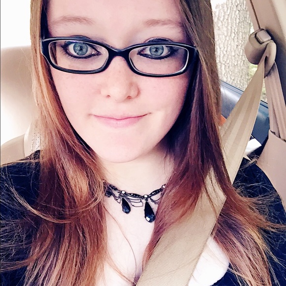 🌟 Meet the seller! 🌟 - Picture 3 of 3