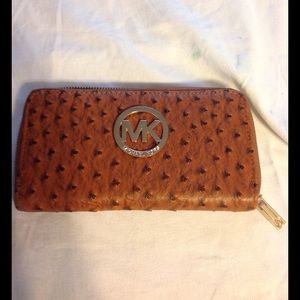 Micheal Kors wallet