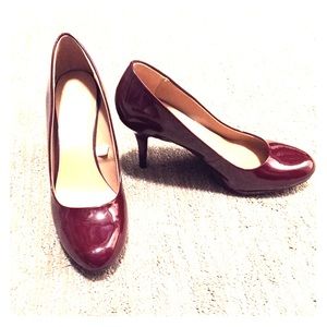 Merona Round Toe Heel in Burgandy