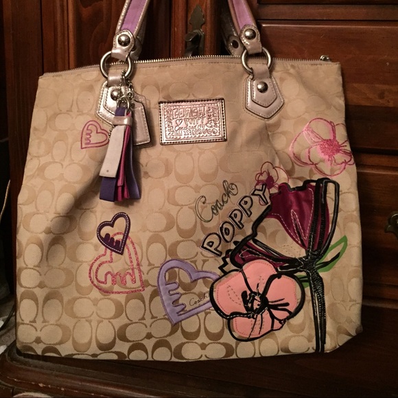 Large Poppy coach purse