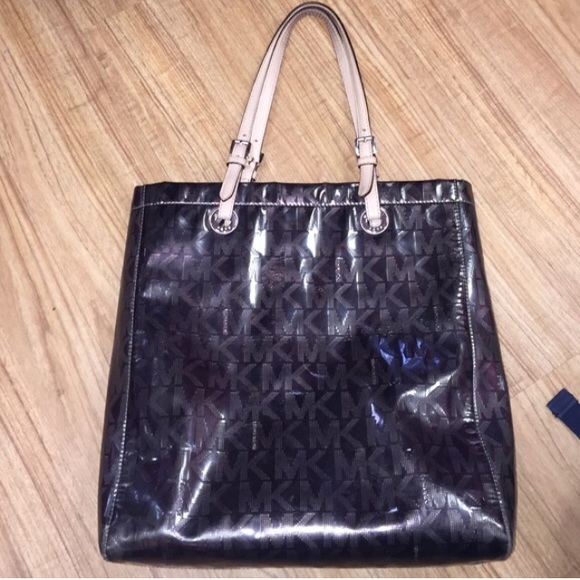 Michael kors!