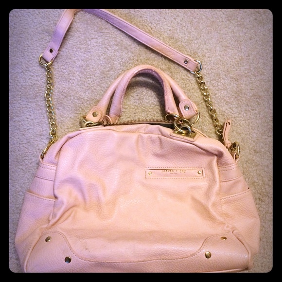 Olivia + Joy Handbags - Olivia + Joy // Light pink satchel/purse