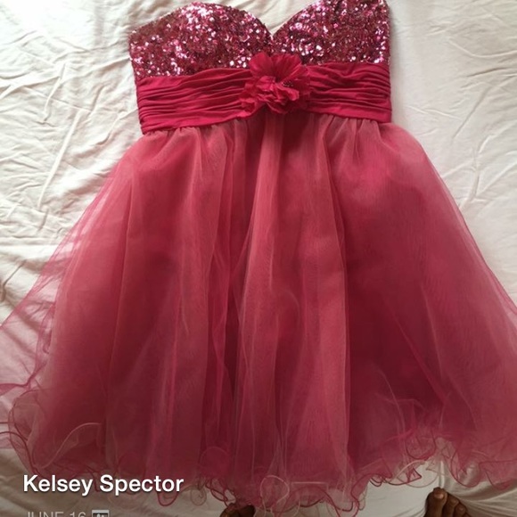 Pretty Pink Flower Dress🌸 - Picture 2 of 2