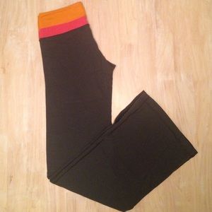 lululemon workout pants.